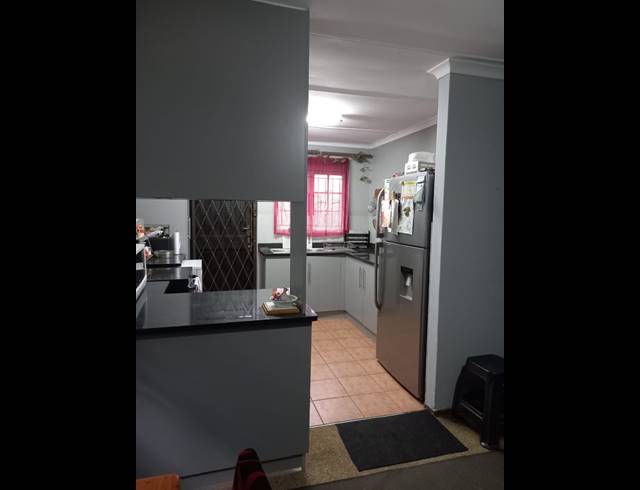 4 BEDROOM HOUSE FOR SALE IN QUEENSBURGH CENTRAL